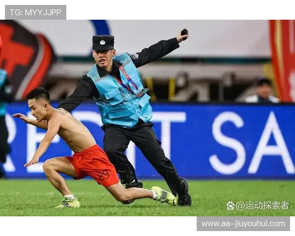 足球比赛休息间隙最佳拍照姿势推荐让你轻松捕捉赛场精彩瞬间